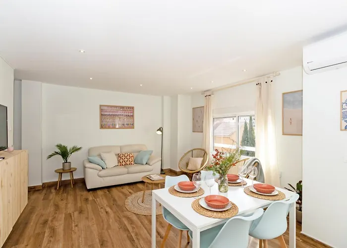 Guestready - Your Sunny Basecamp Apartament