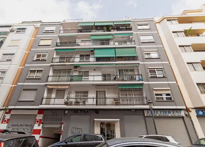 Guestready - Your Sunny Basecamp * Walencja